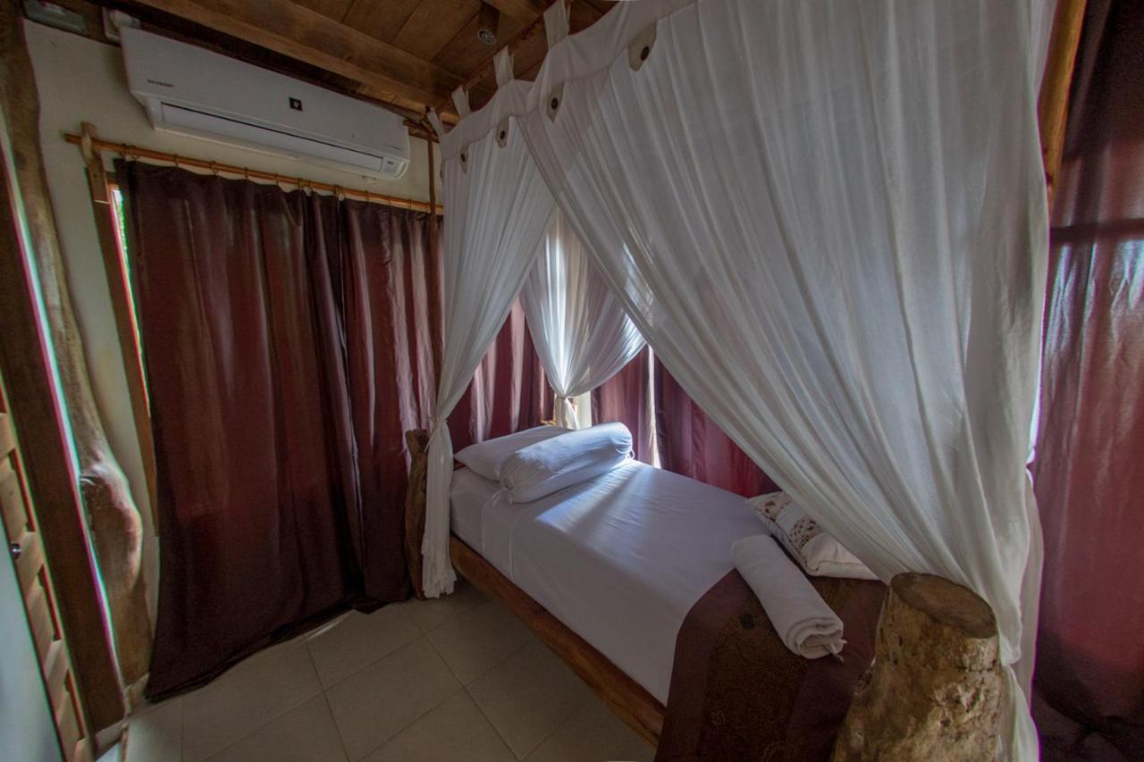 Hidden Bay Resort Mentawais Masokut Экстерьер фото