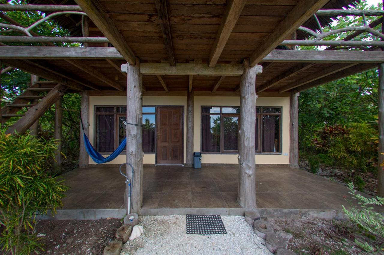 Hidden Bay Resort Mentawais Masokut Экстерьер фото